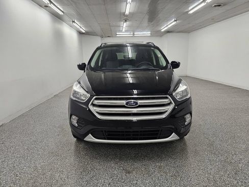 Used 2018 Ford Escape SE w/ SE Sync 3 Package FWD image 2