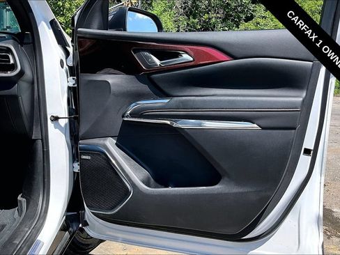 Used 2025 Chevrolet Traverse RS w/ LPO, Floor Liner Package FWD image 27