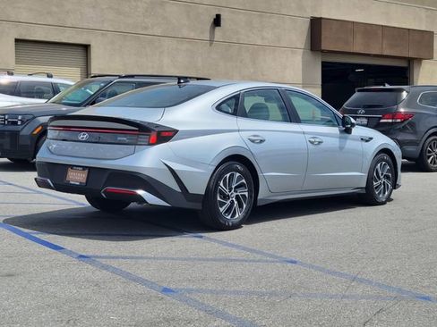 New 2026 Hyundai Sonata Blue FWD image 4