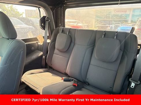 Used 2023 Jeep Wrangler Sport AWD/4WD image 16