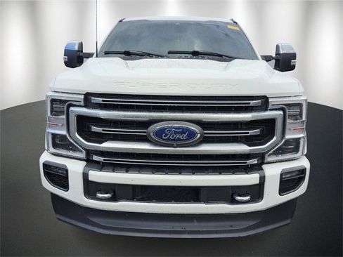 Used 2022 Ford F350 Platinum image 2