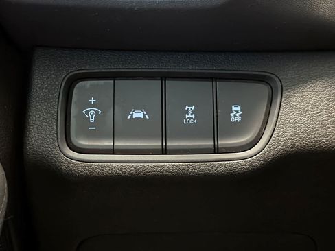 Used 2020 Hyundai Santa Fe SE AWD/4WD image 29
