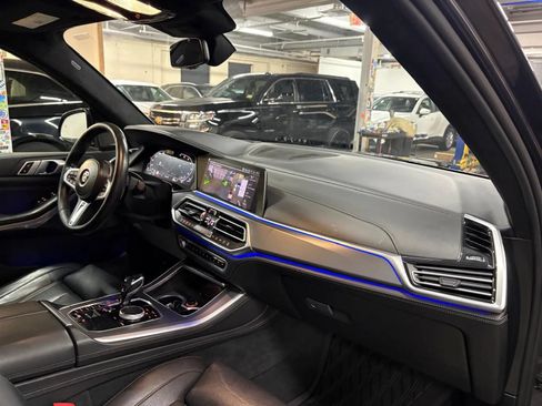 Used 2020 BMW X5 M50i w/ Executive Package AWD/4WD image 21