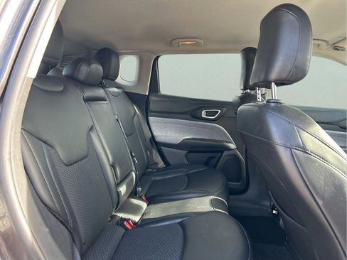 Certified 2022 Jeep Compass Latitude w/ Convenience Group image 30