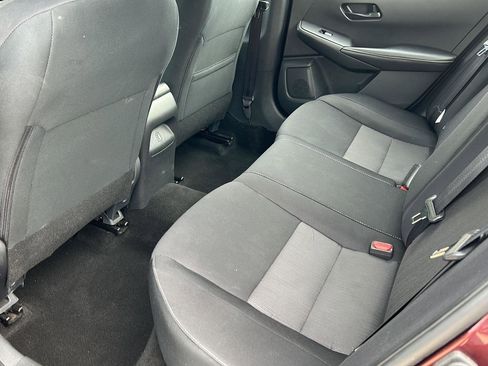Used 2024 Nissan Sentra SV FWD image 18
