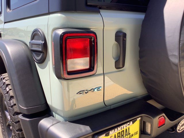 Used 2024 Jeep Wrangler Unlimited AWD/4WD image 44