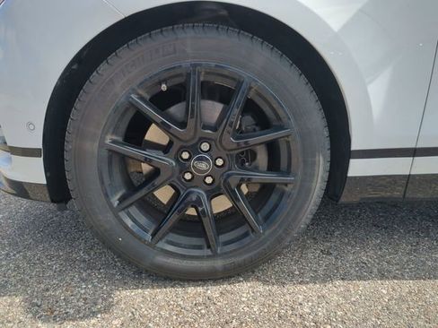 Used 2026 Land Rover Range Rover Velar Dynamic SE image 21