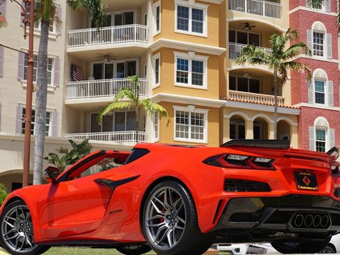 Used 2024 Chevrolet Corvette Z06 w/ Stealth Interior Trim Package RWD image 62