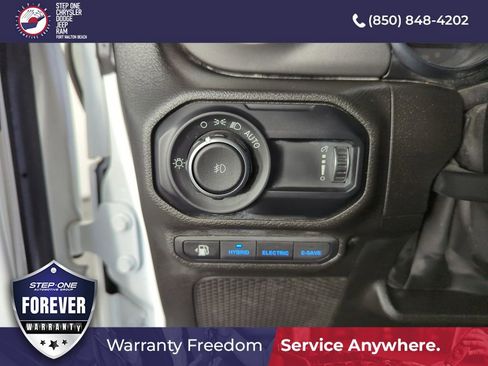 Used 2023 Jeep Wrangler Unlimited w/ Cold Weather Group AWD/4WD image 19