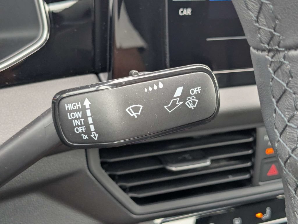 Used 2026 Volkswagen Jetta Sport FWD image 33