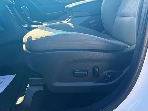 Used 2017 Hyundai Santa Fe Sport image 21