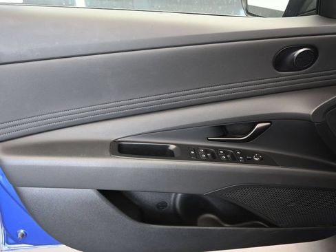 Certified 2025 Hyundai Elantra Sport FWD image 21