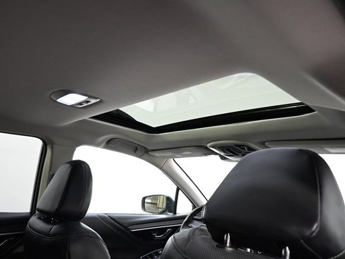 Used 2023 Subaru Outback Limited XT image 17