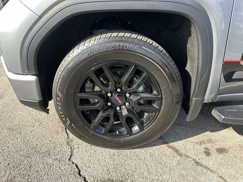 Used 2023 GMC Sierra 1500 Elevation image 10