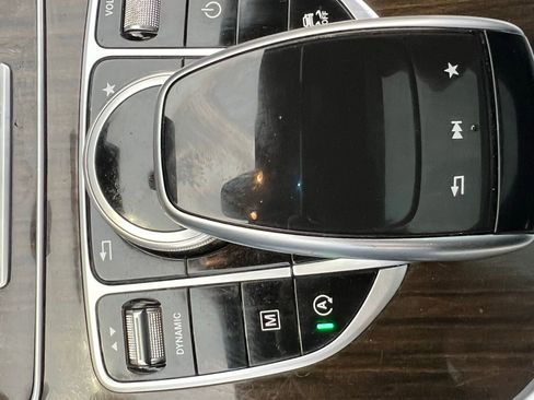 Used 2017 Mercedes-Benz GLC 300 4MATIC image 30