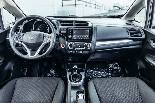 Used 2018 Honda Fit EX image 5