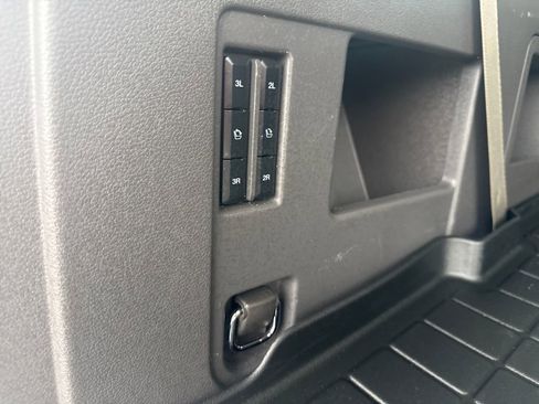 Used 2020 Ford Expedition XLT w/ Equipment Group 202A image 11