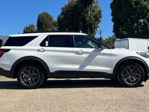 New 2026 Ford Explorer ST w/ Sun And Sound Package image 4