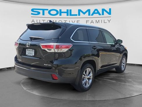 Used 2014 Toyota Highlander XLE AWD/4WD image 5