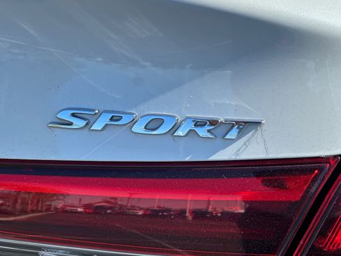 Certified 2023 Honda Civic Sport image 32