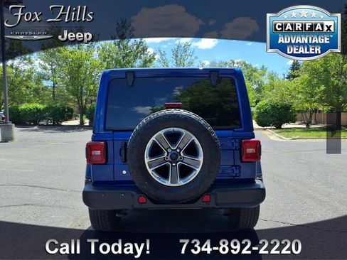 Used 2020 Jeep Wrangler Unlimited Sahara AWD/4WD image 7
