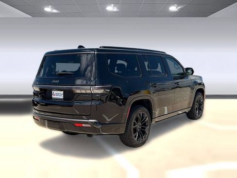New 2026 Jeep Grand Wagoneer Summit AWD/4WD image 9
