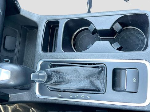 Used 2017 Ford Escape Titanium AWD/4WD image 19