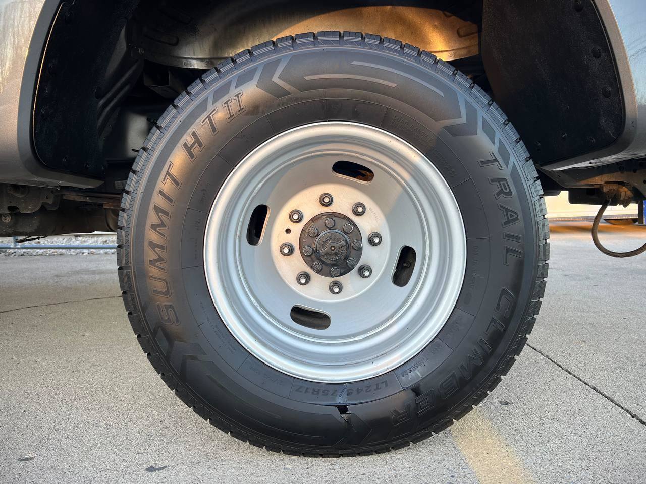 Used 2023 Ford F350 XL AWD/4WD image 29
