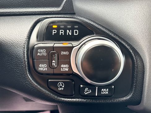 Used 2022 RAM 1500 Big Horn image 17