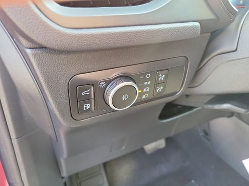 New 2026 Ford Escape SE w/ Class II Trailer Tow Package FWD image 19