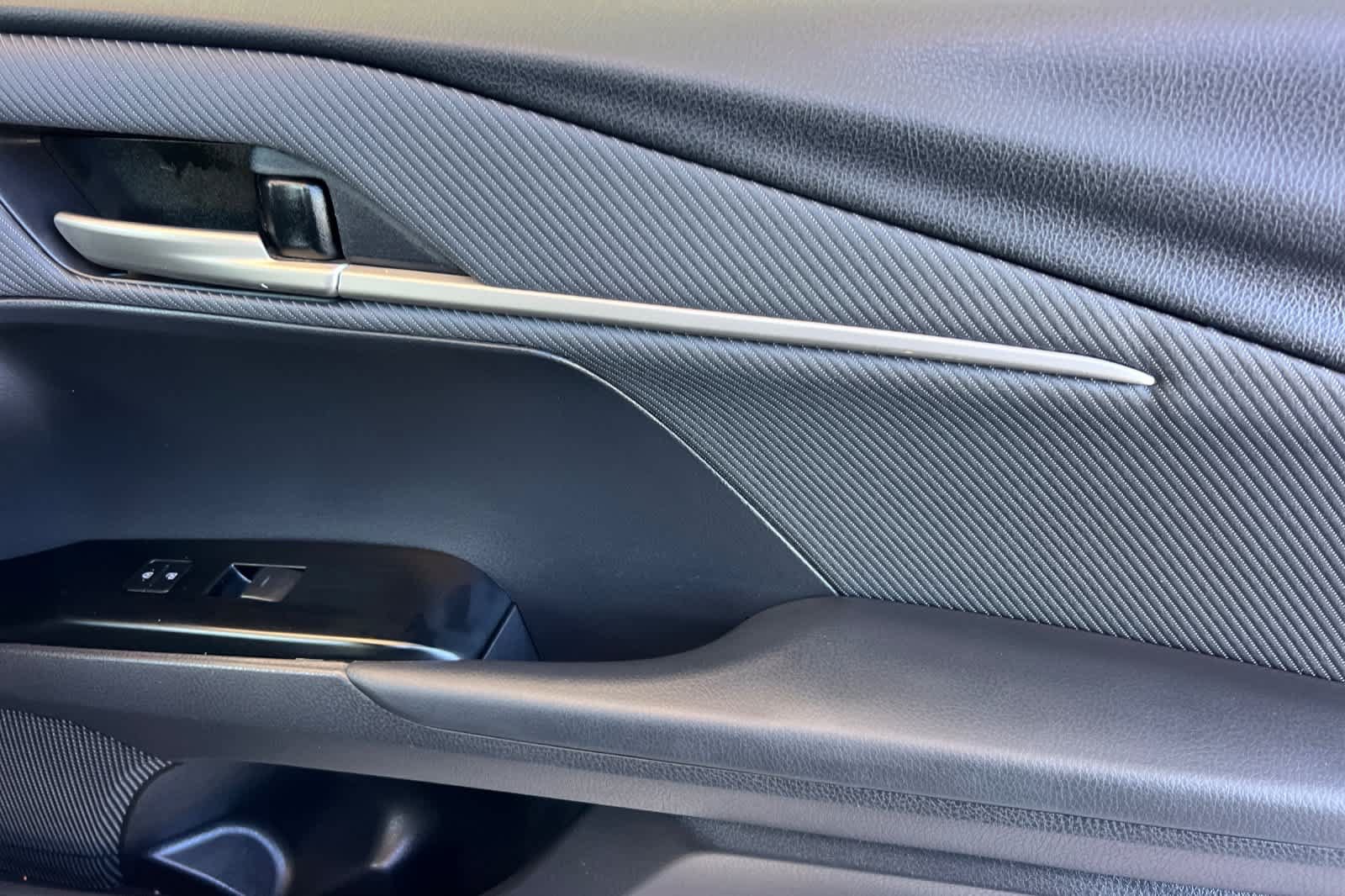 Certified 2025 Toyota Camry SE FWD image 18