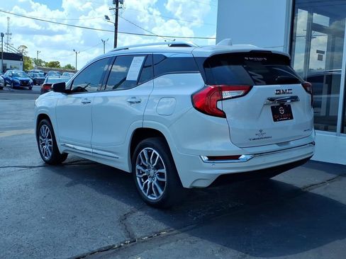Used 2024 GMC Terrain Denali w/ Denali Premium Package AWD/4WD image 6