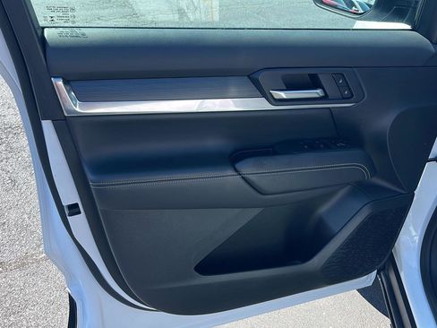 Used 2025 GMC Terrain Elevation AWD/4WD image 17