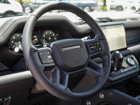 Used 2025 Land Rover Defender 90 S AWD/4WD image 15