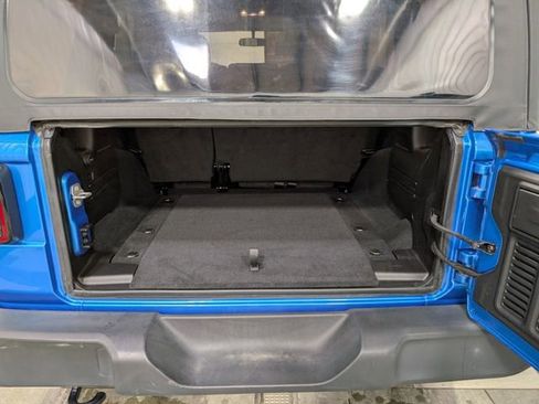 Used 2022 Jeep Wrangler Unlimited Sport image 21