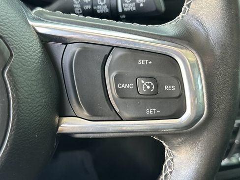 Used 2023 Jeep Wrangler Unlimited Sahara w/ Cold Weather Group AWD/4WD image 26