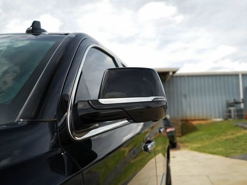 Used 2019 Cadillac Escalade Premium Luxury AWD/4WD image 23