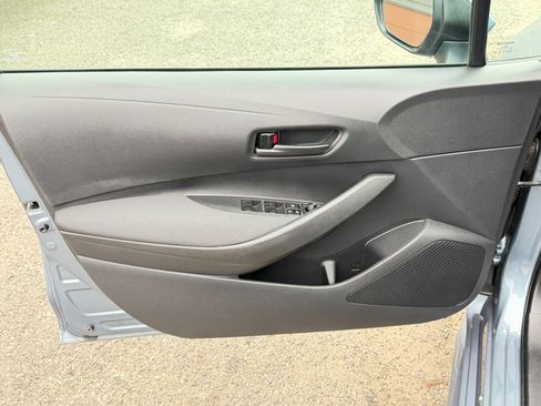 Used 2022 Toyota Corolla LE image 16