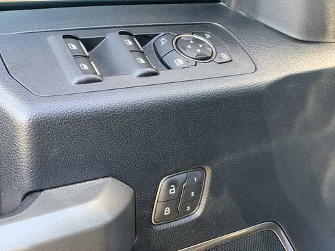 Used 2019 Ford F150 Raptor w/ Equipment Group 802A Luxury AWD/4WD image 22