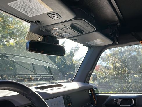 Used 2021 Ford Bronco Badlands image 23