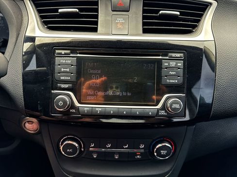 Used 2016 Nissan Sentra SV FWD image 16