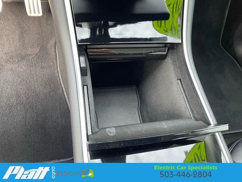 Used 2020 Tesla Model Y Performance image 28