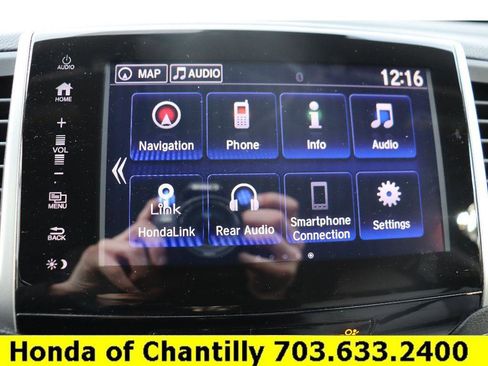 Used 2017 Honda Pilot Touring image 14