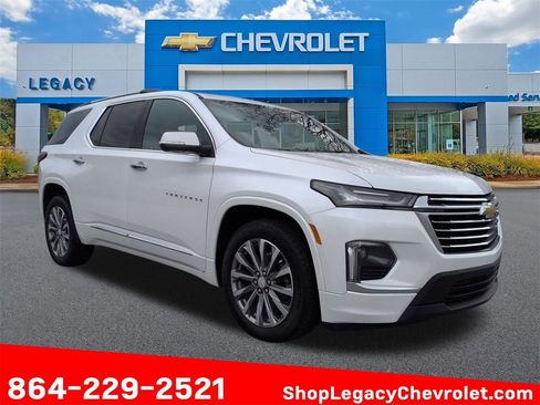 Used 2023 Chevrolet Traverse Premier image 1