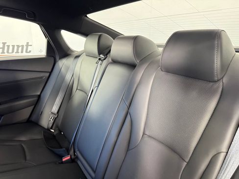 Used 2023 Honda Accord Sport image 11