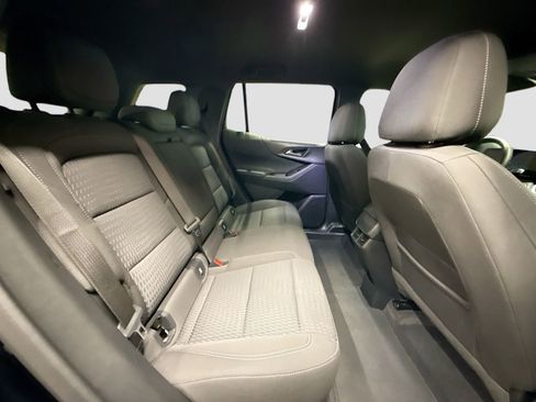 Used 2025 Chevrolet Equinox LT FWD image 29
