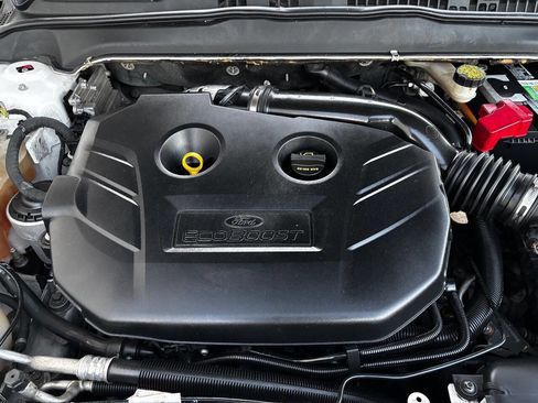 Used 2016 Ford Fusion SE w/ Equipment Group 202A image 38