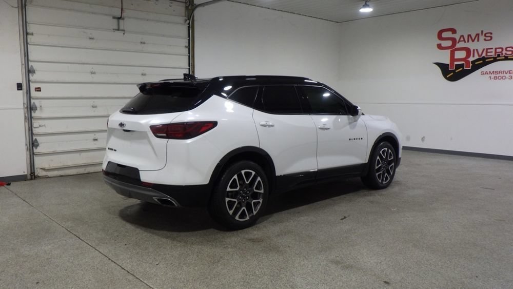 Used 2023 Chevrolet Blazer RS w/ Driver Confidence II Package AWD/4WD image 4