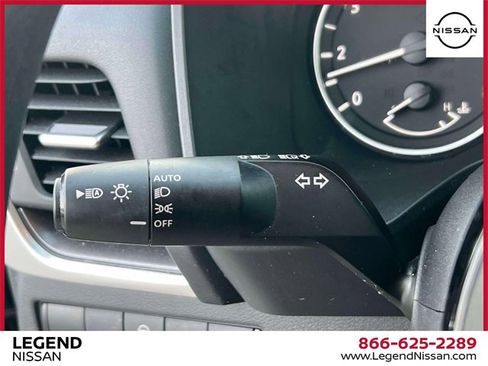 Certified 2023 Nissan Rogue SV image 22