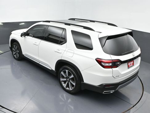 Used 2023 Honda Pilot Touring image 43